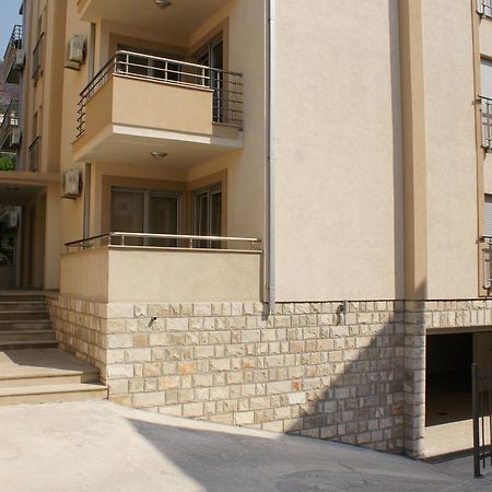 Apartments Dominus Petrovac Exterior photo